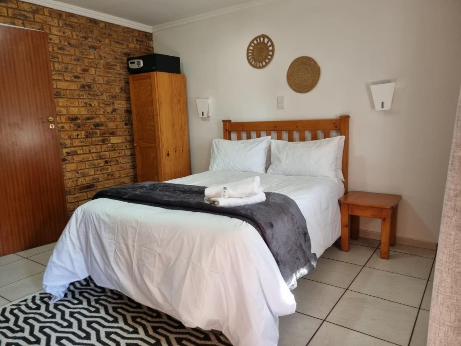 קמפטון פארק Emerald Guesthouse מראה חיצוני תמונה